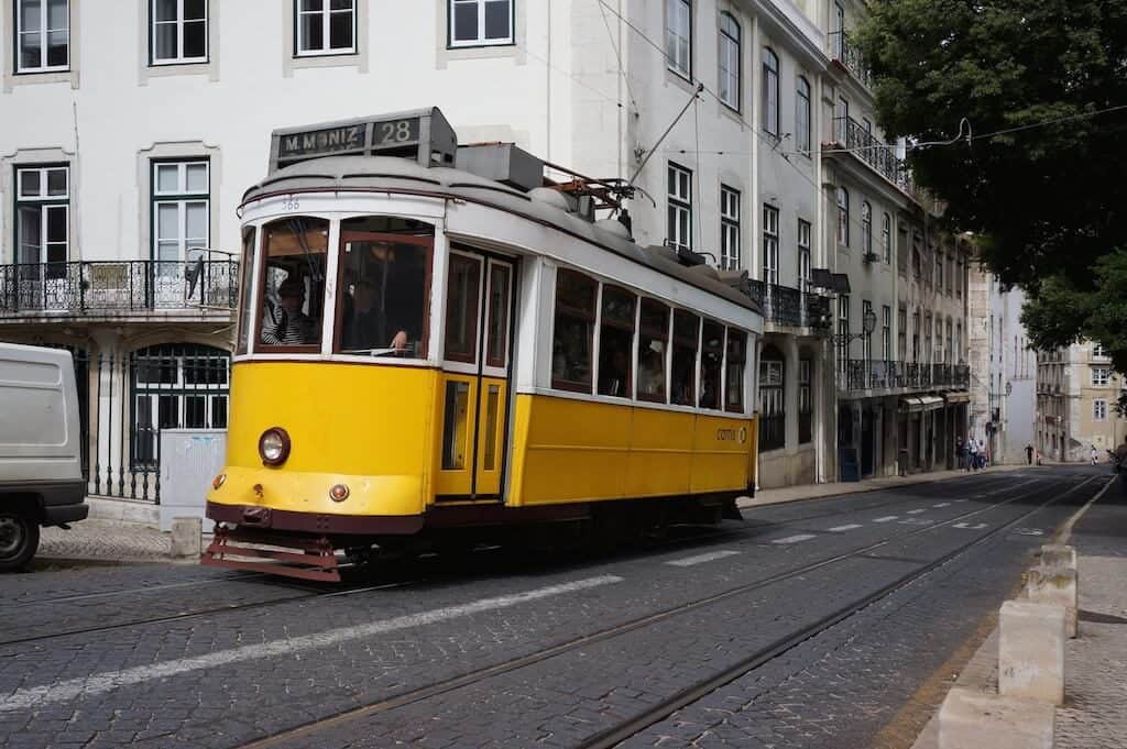 Lisbonne, Portugal, tram, élévateurs, funiculaires