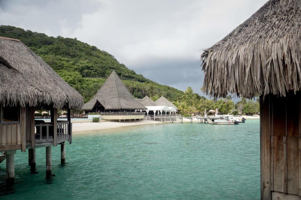 Polynésie, Moorea, cabane, pilotis, bungalow