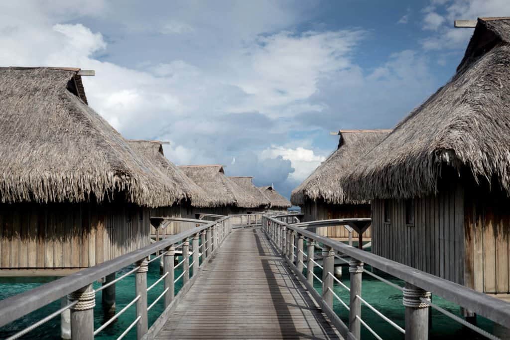 Polynésie, Moorea, cabane, pilotis, bungalow