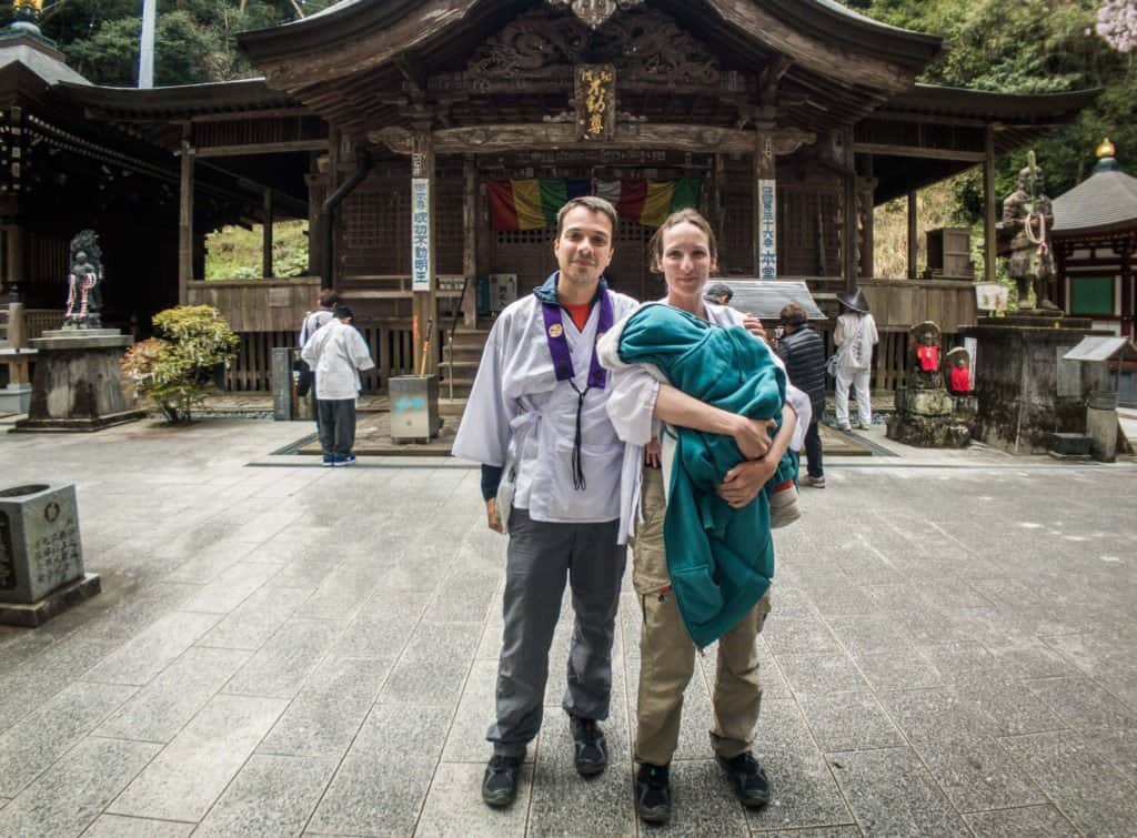 Shikoku, pèlerinage, pèlerin, famille, bébé, Japon, voyage, temple, 32, temple 32, vue, mer, océan, maman, Amandine, voyageuse, japonaise, temple 36, papa, François