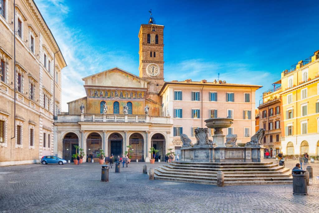 visiter trastevere rome basilique sainte marie