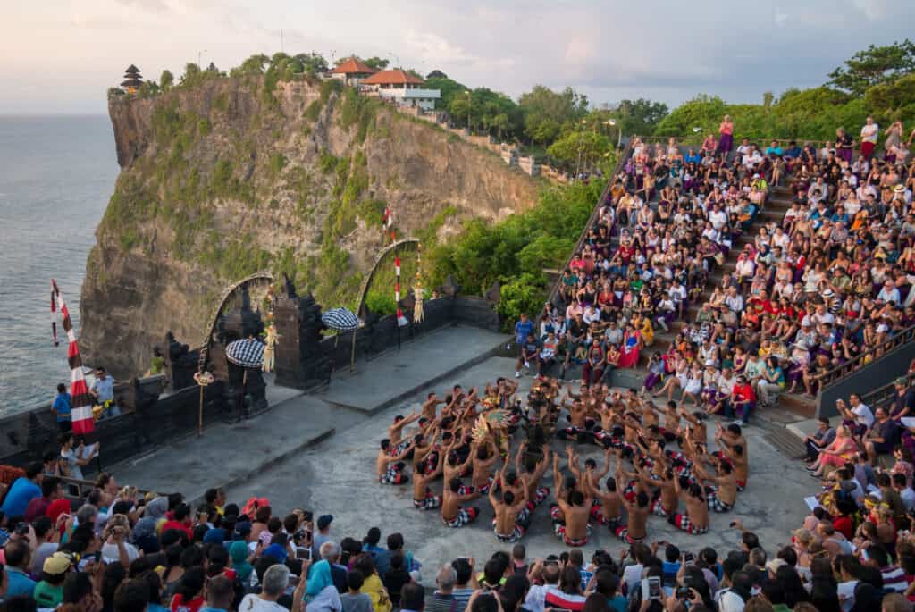 kecak temple uluwatu