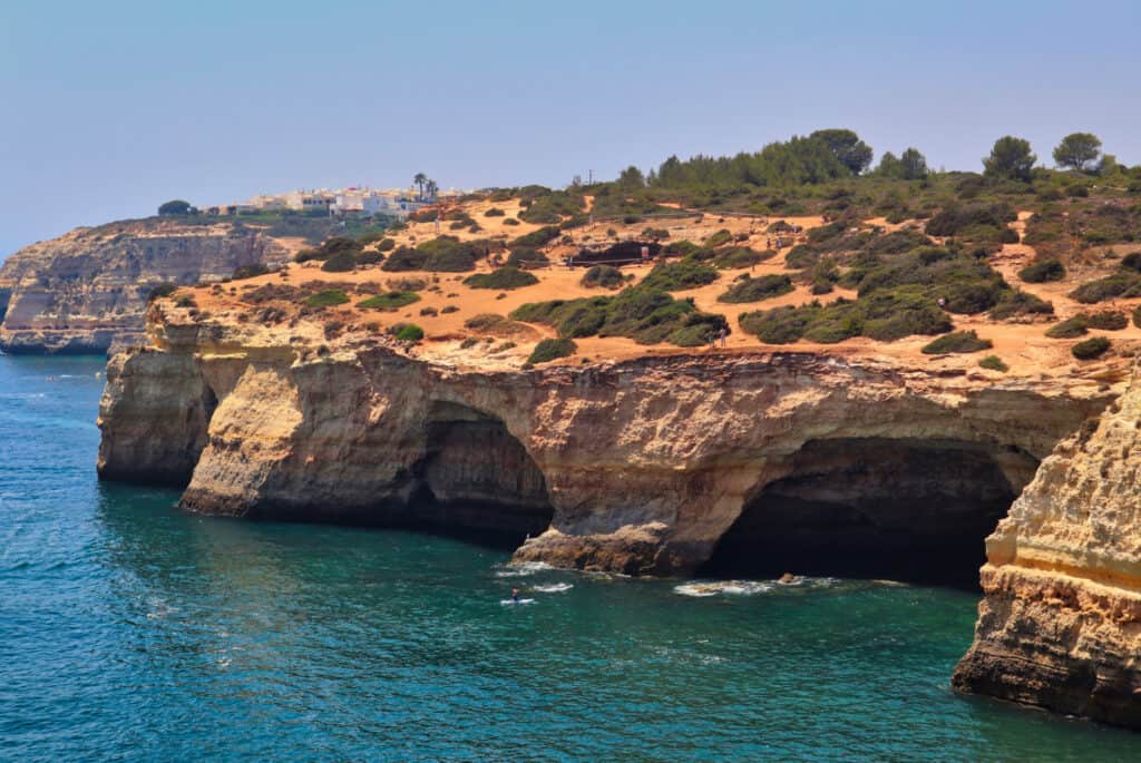 visiter la grotte benagil