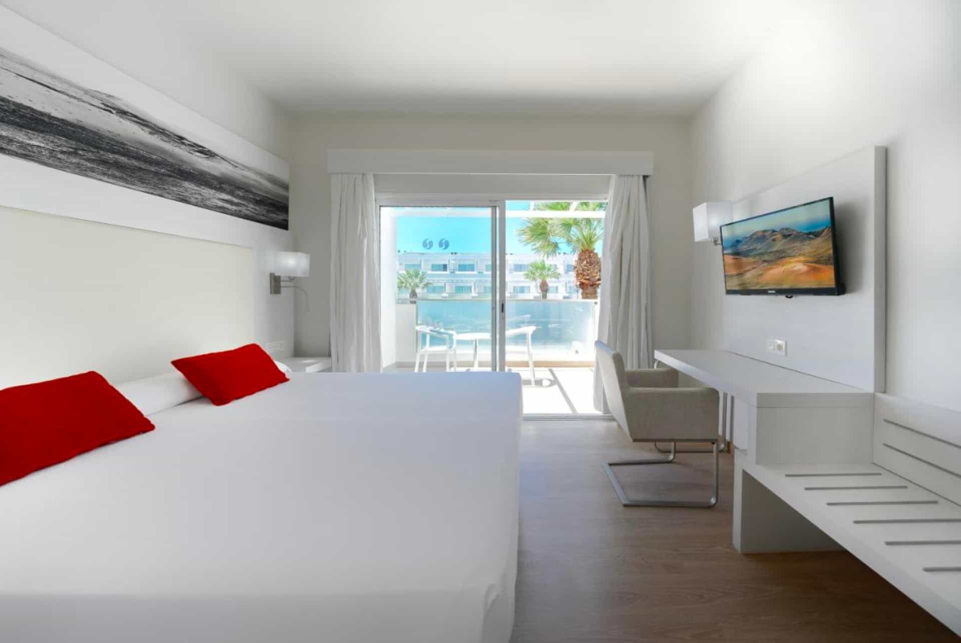 aequora lanzarote suites