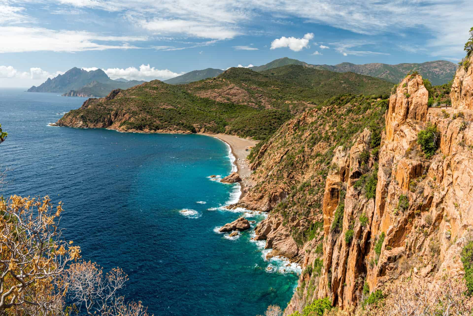 visiter les calanques de piana falaises