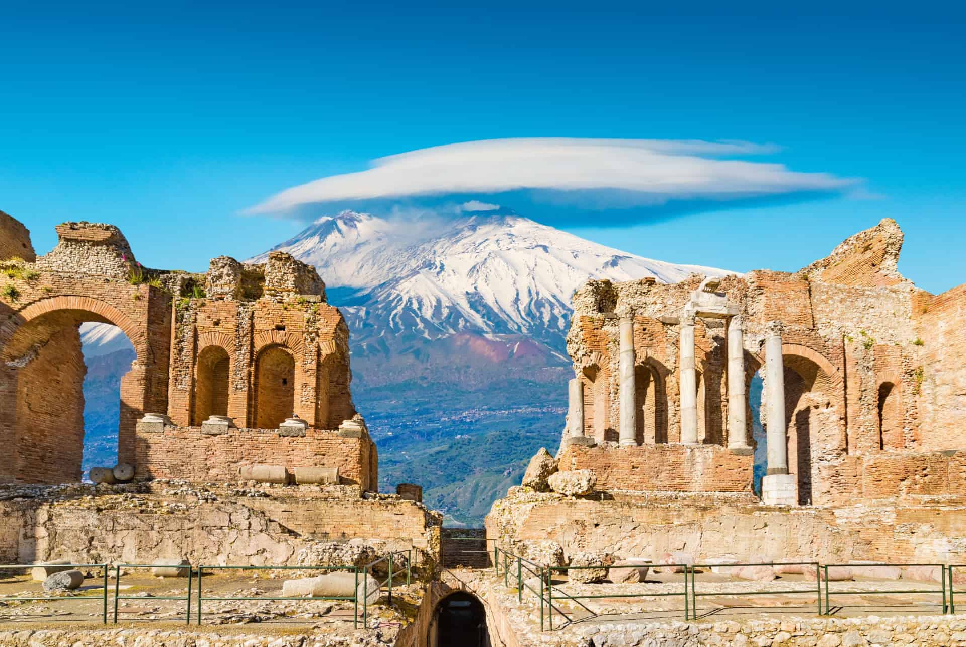 ruines taormine etna