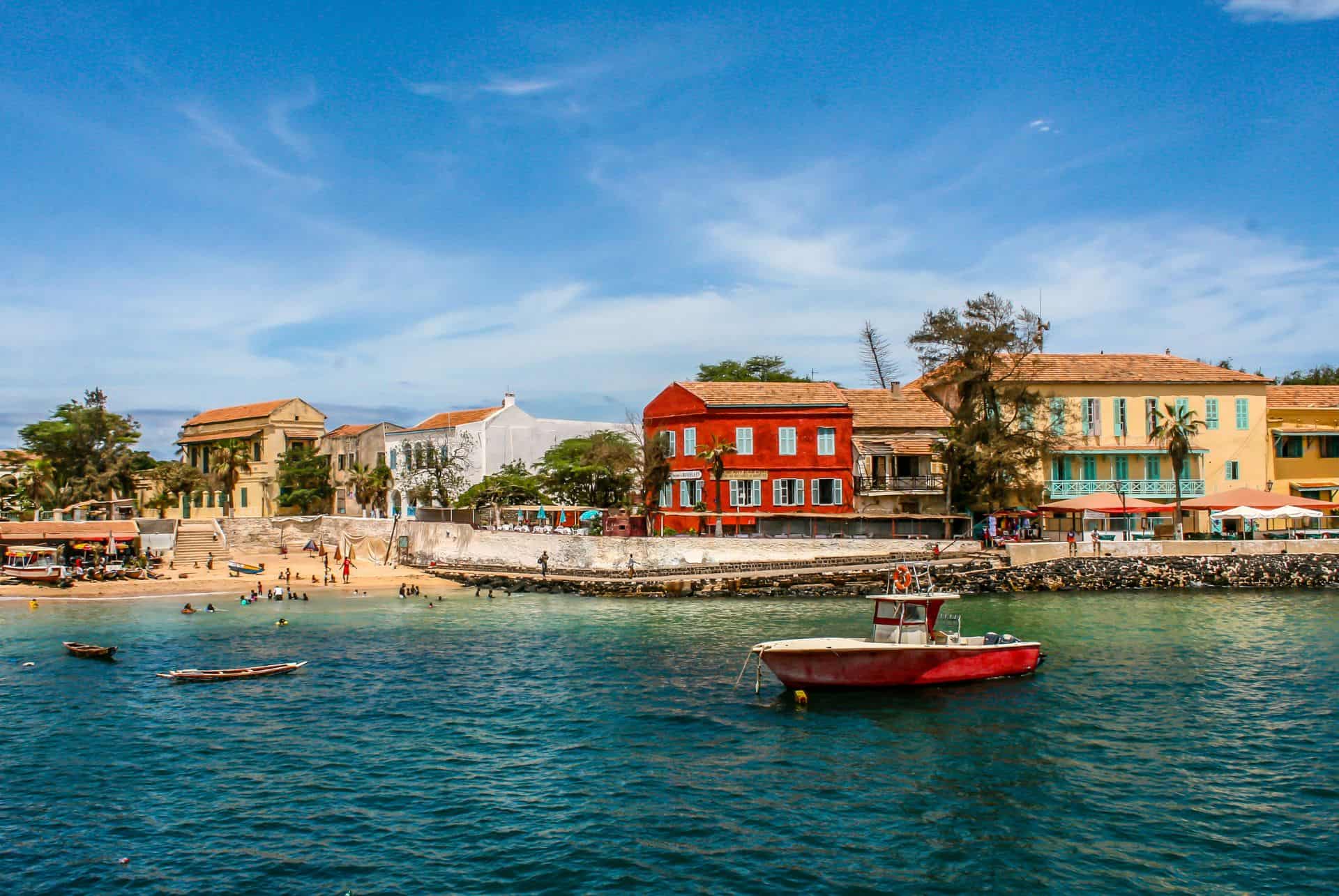 ile de goree ou dormir a dakar