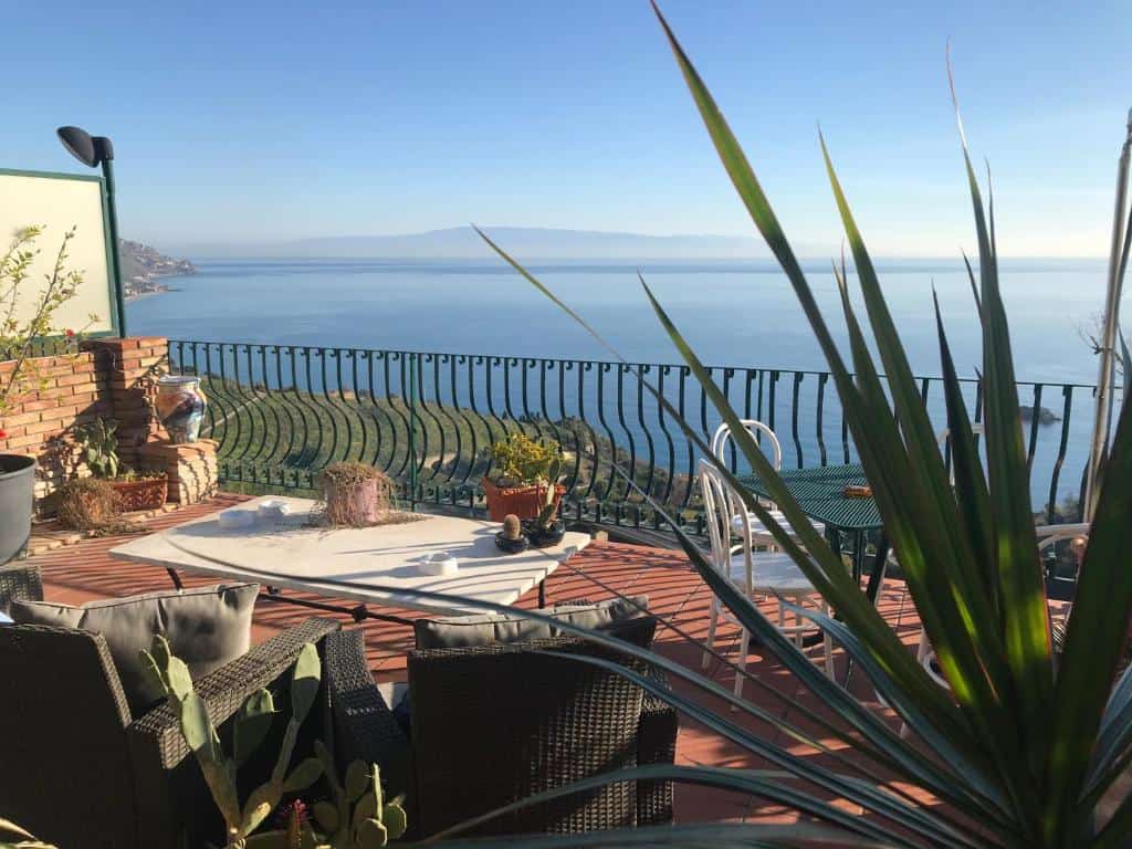 b&b la terrazza sul mare taormina