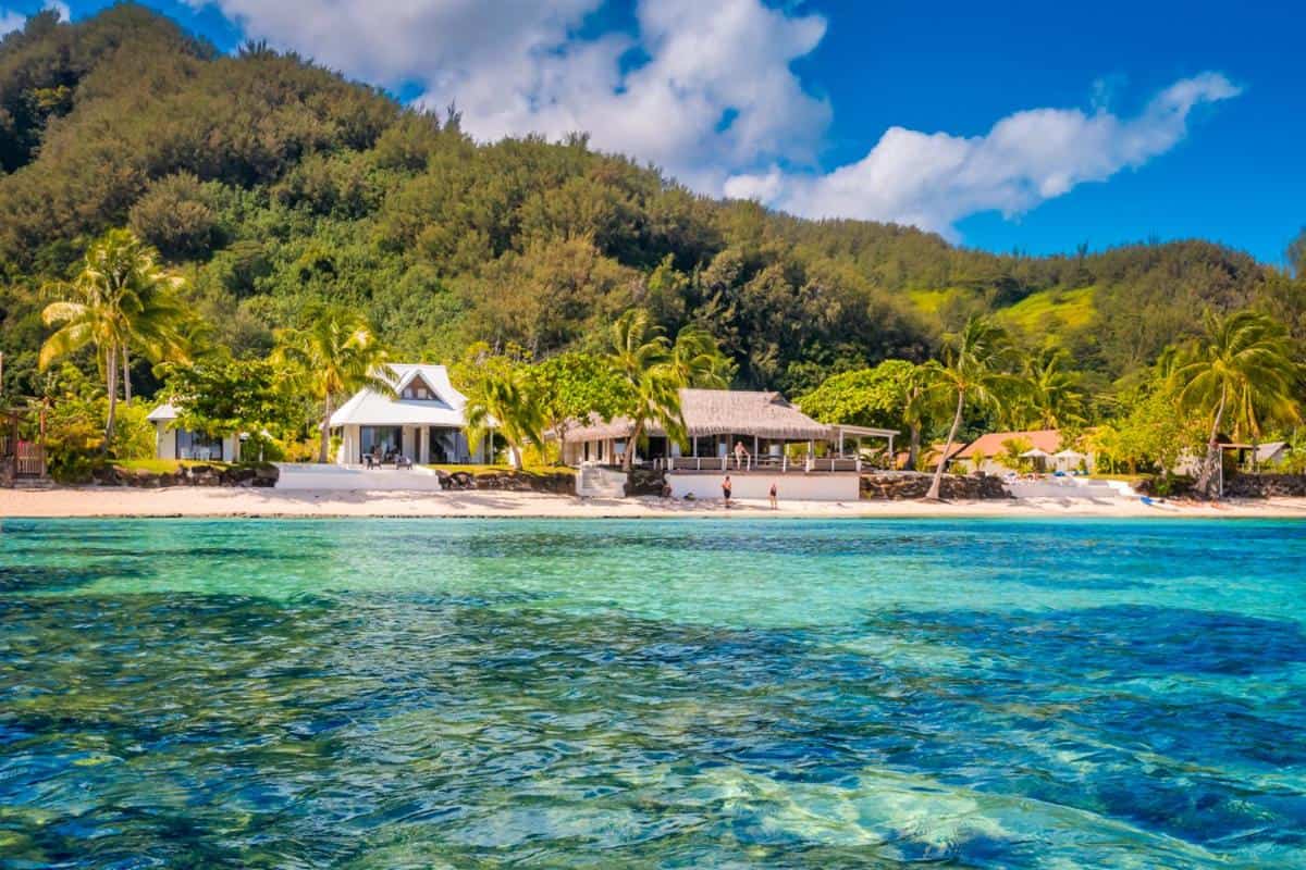 moorea island beach hotel