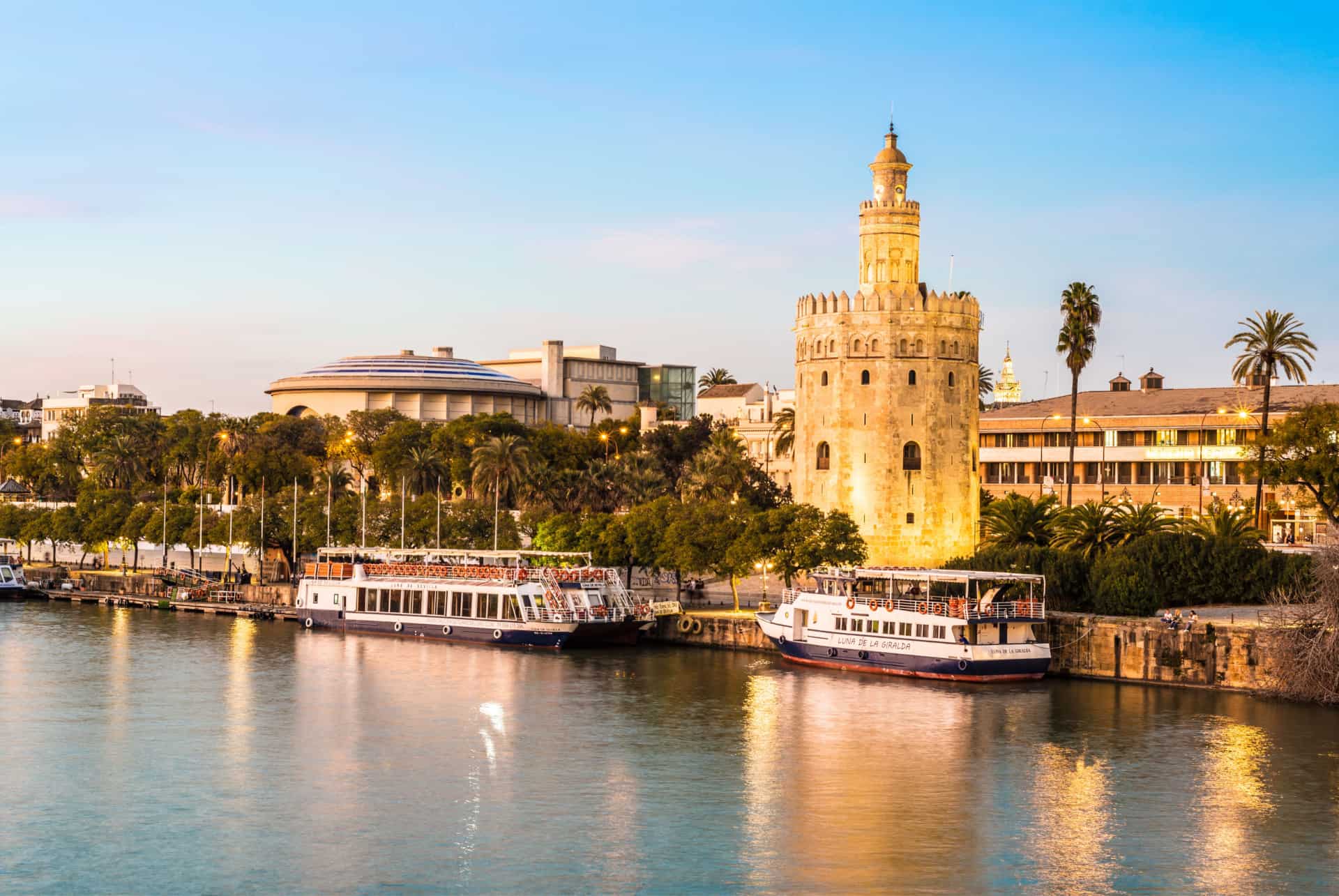 torre del oro a seville