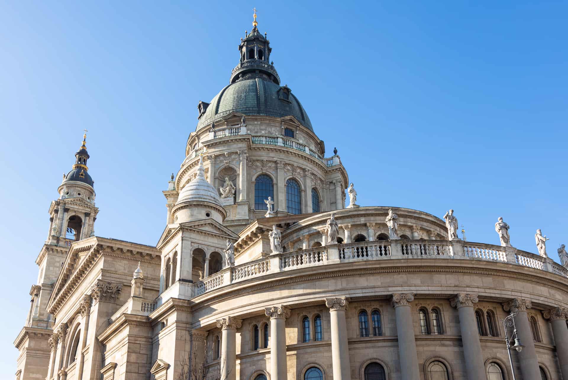 que faire a budapest eglise saint etienne exterieur