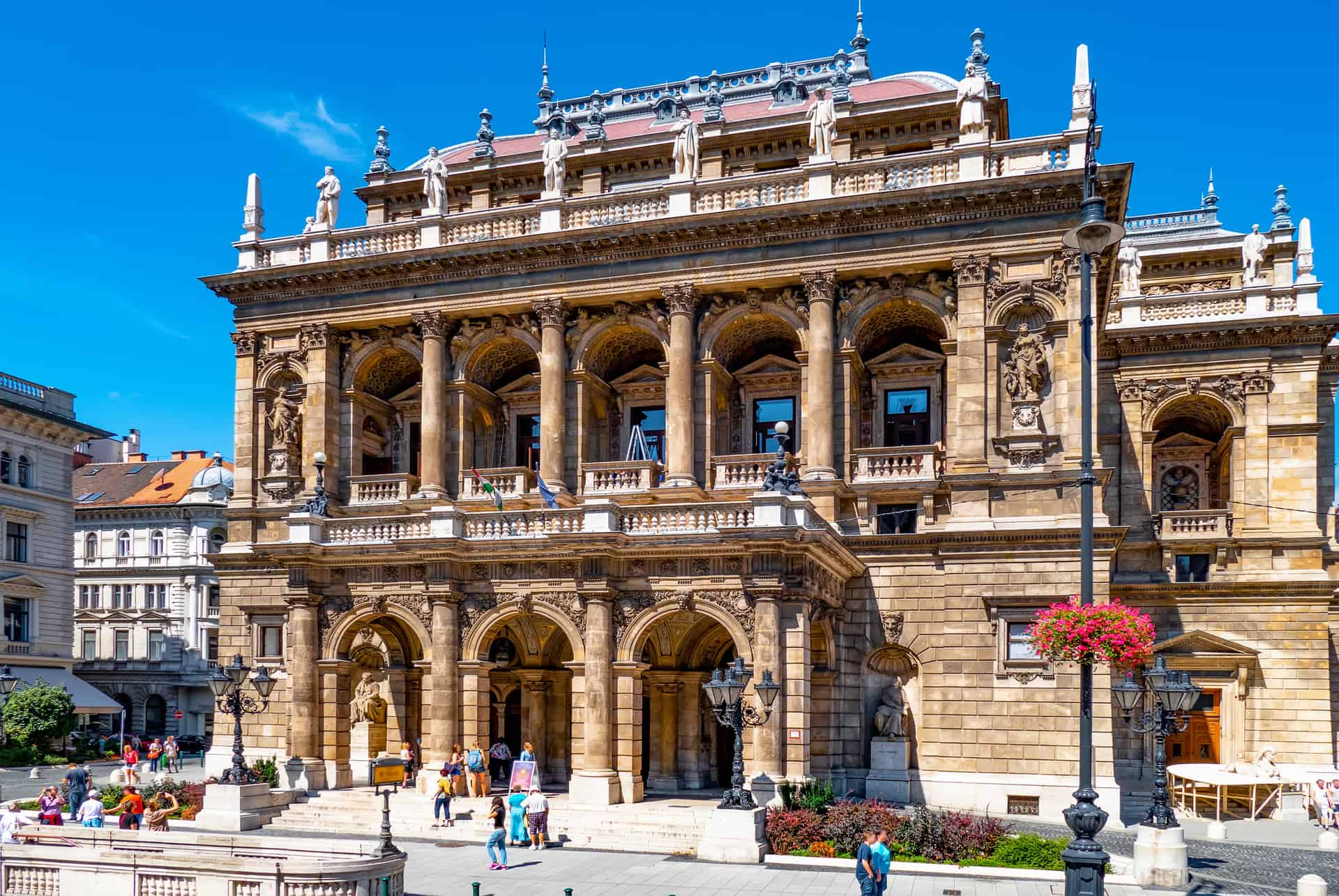 que faire a budapest opera exterieur