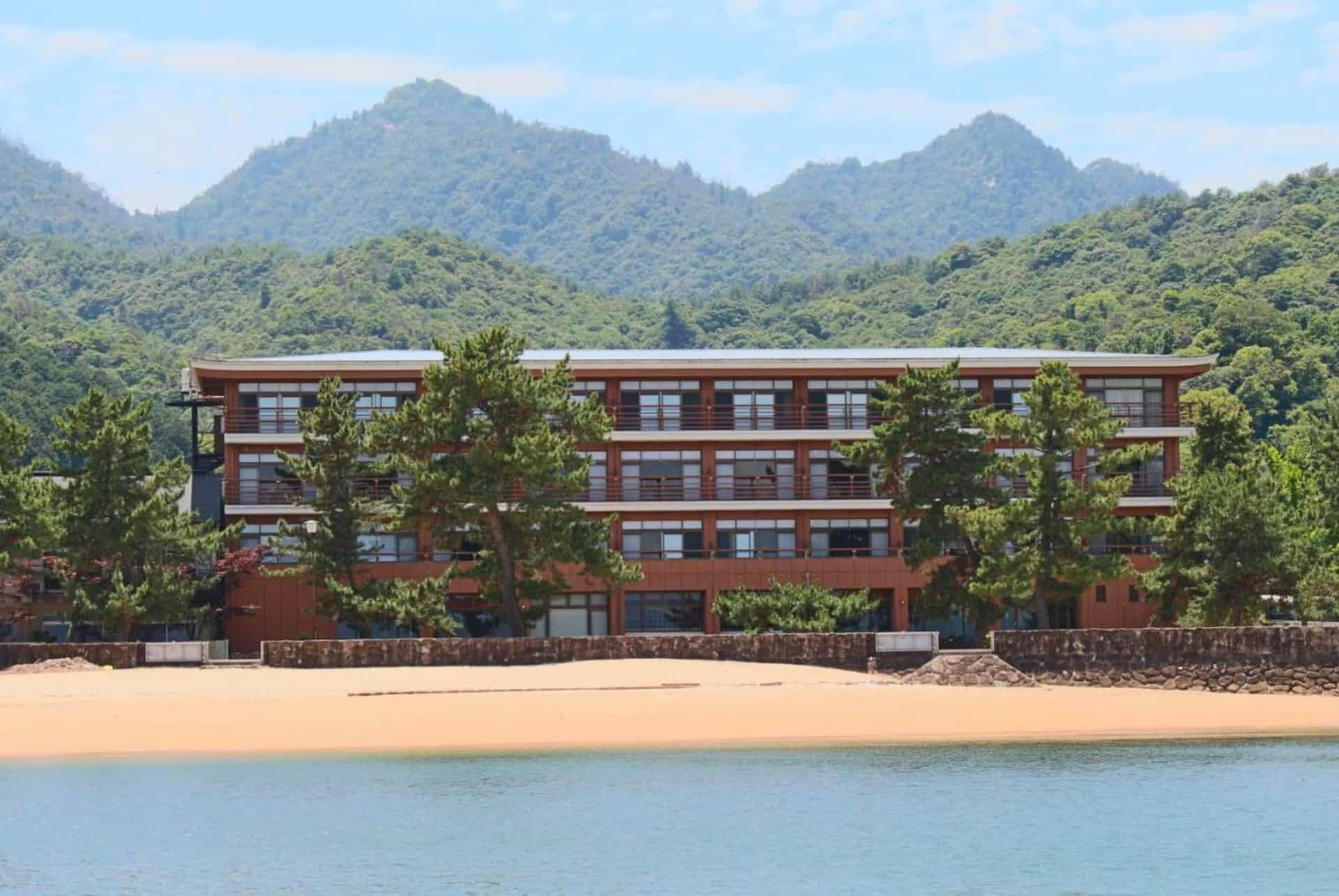 Miyajima Seaside Hotel