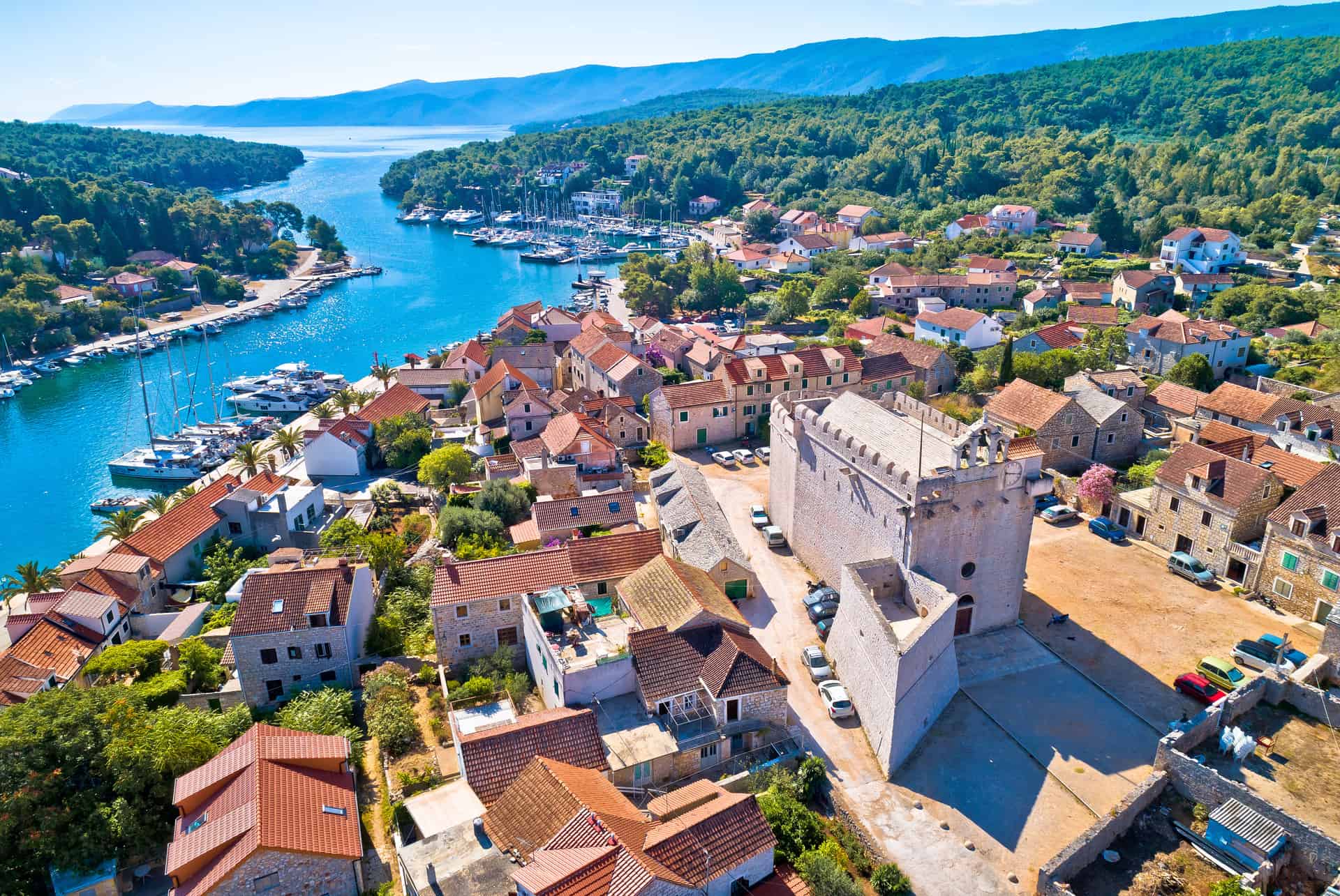 ou dormir sur l'île de hvar a vrboska