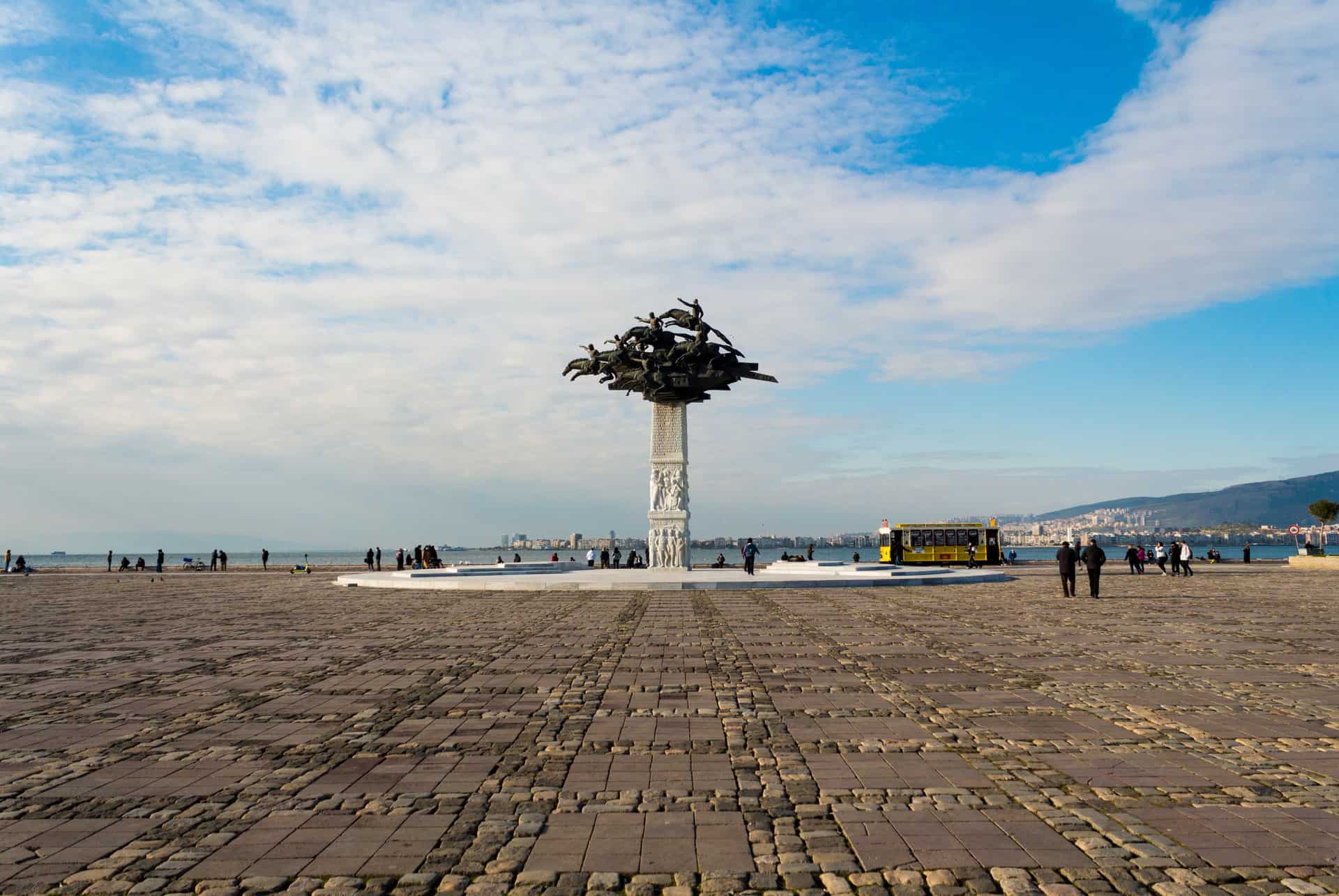 place gundogdu alsancak izmir