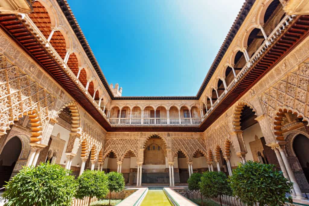 seville en mars alcazar