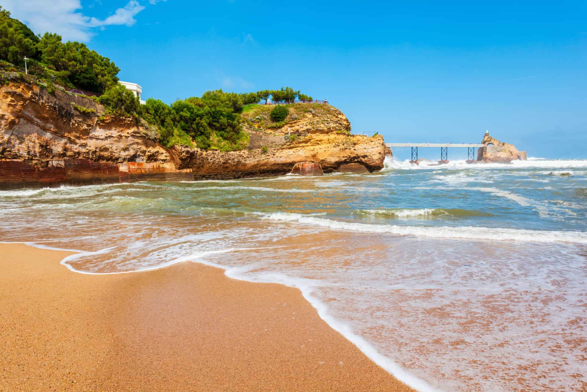 plage du port vieux biarritz