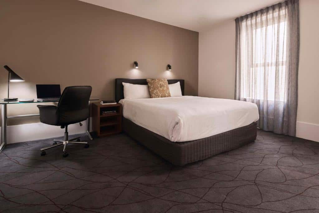 the victoria hotel