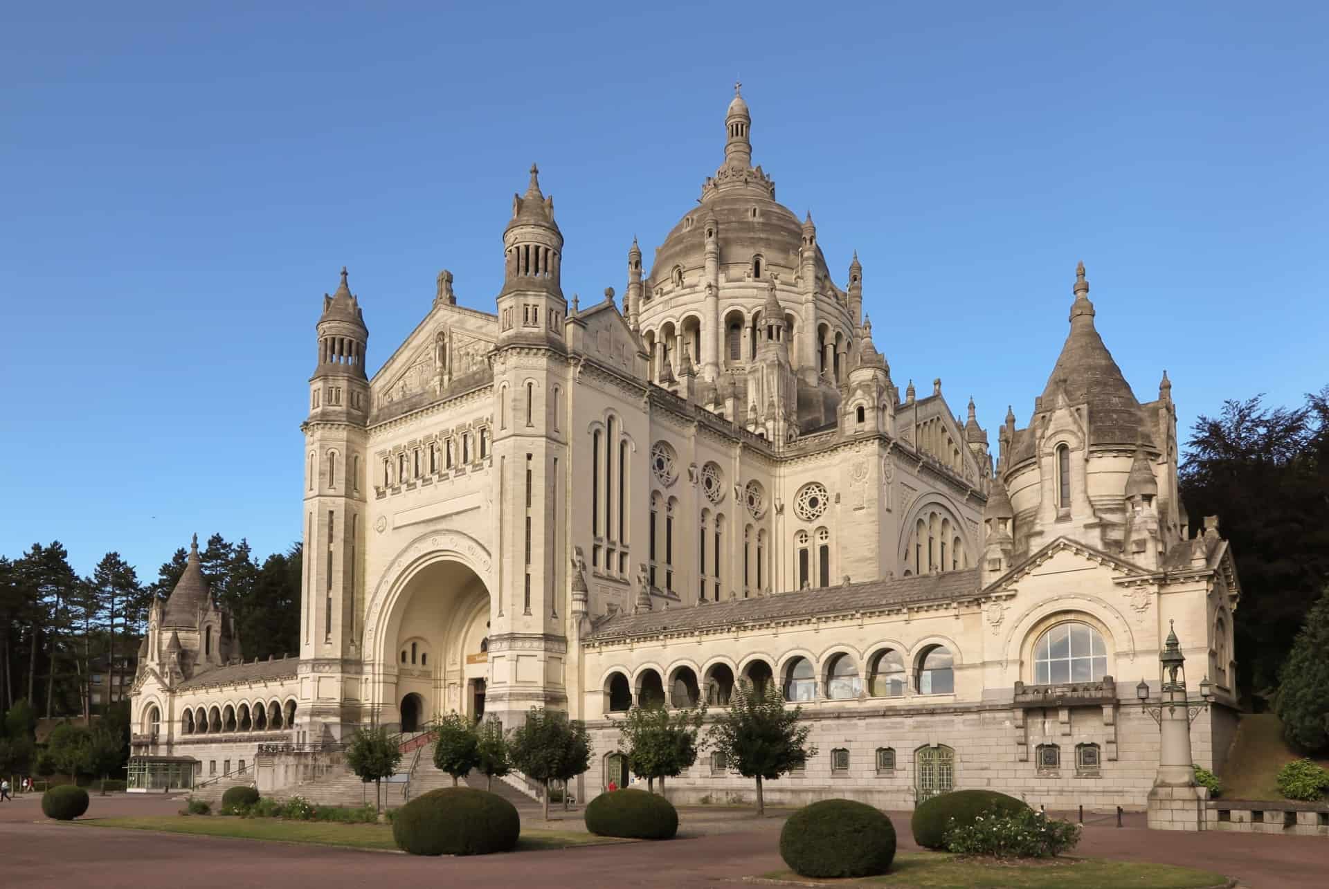 basilique de lisieux