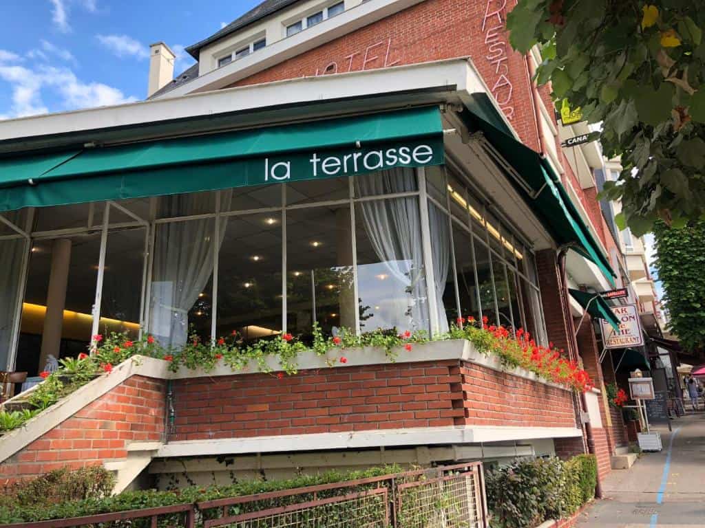 logis terrasse hotels pas chers lisieux