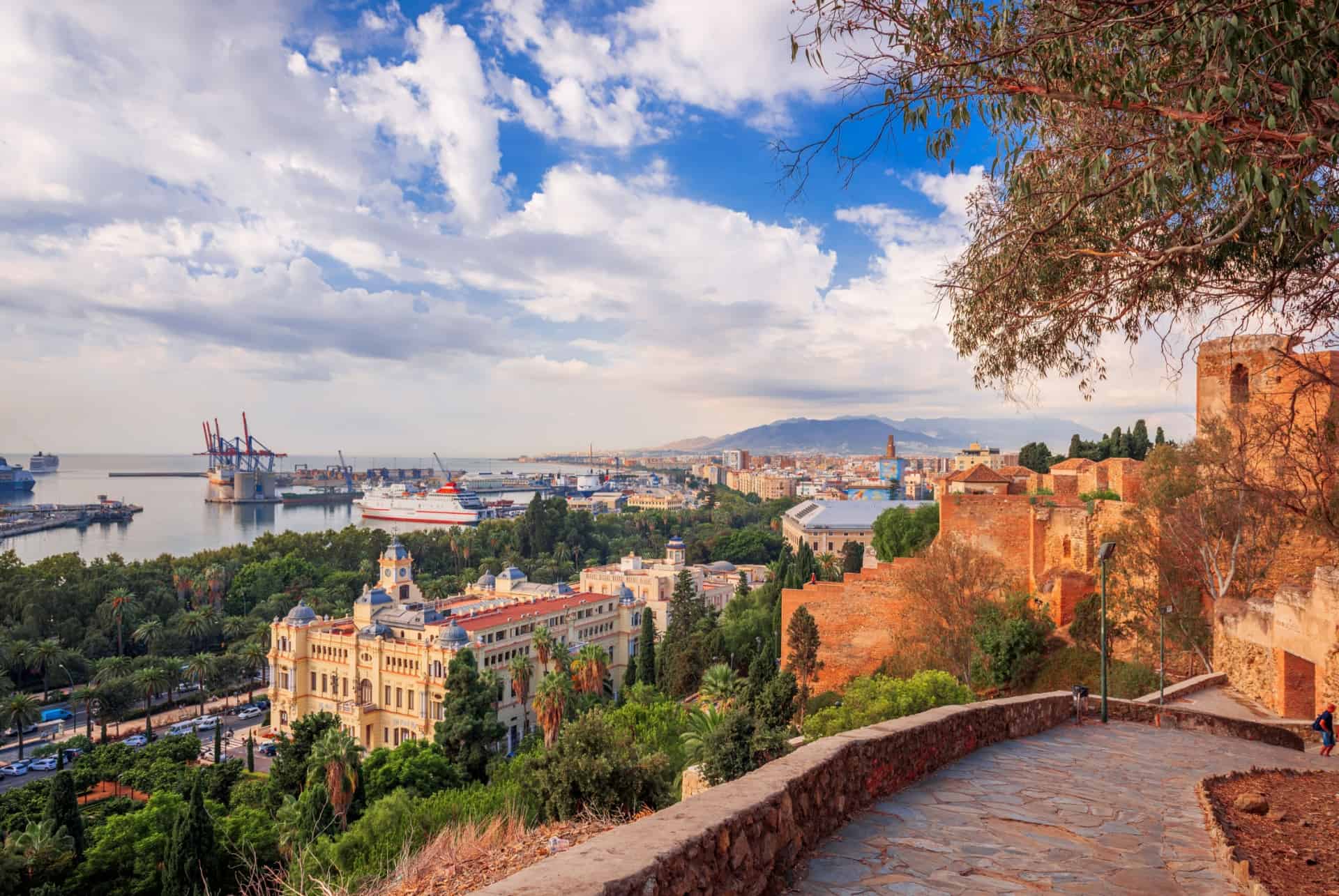 malaga vue depuis la citadelle alcazaba