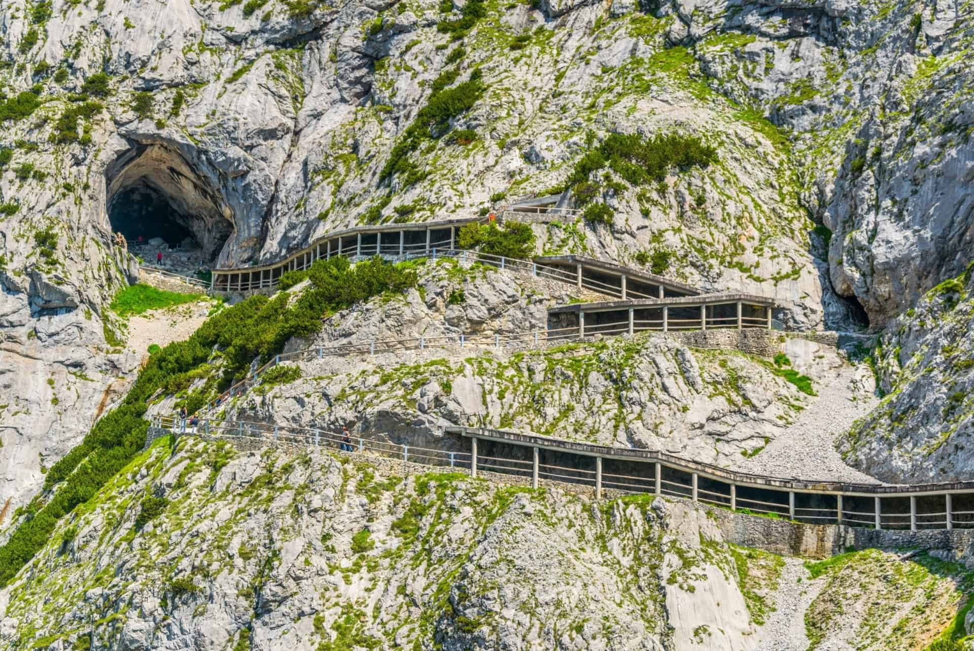 route menant eisriesenwelt