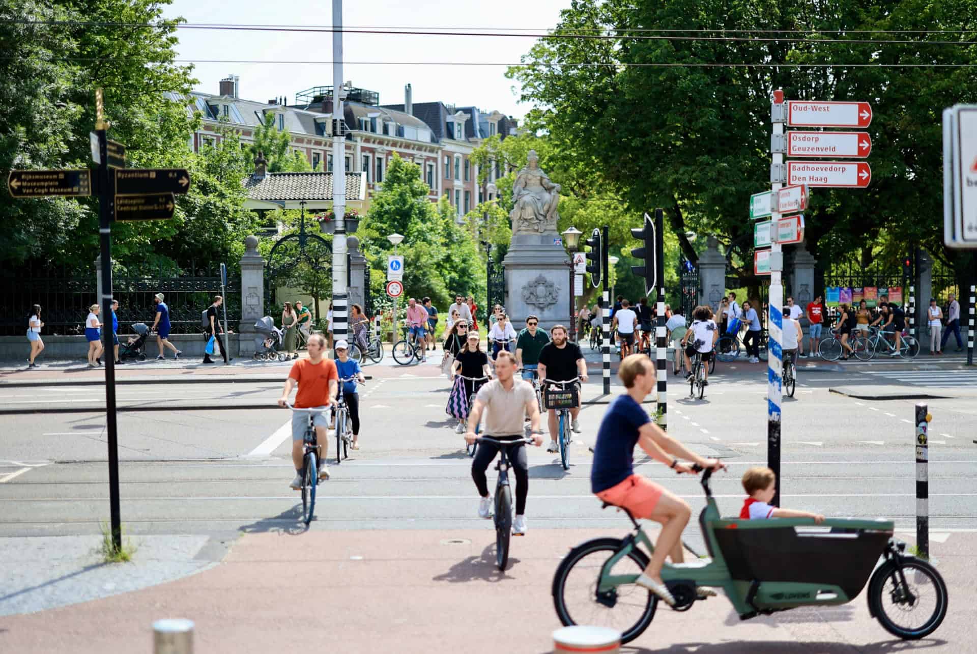 touristes amsterdam