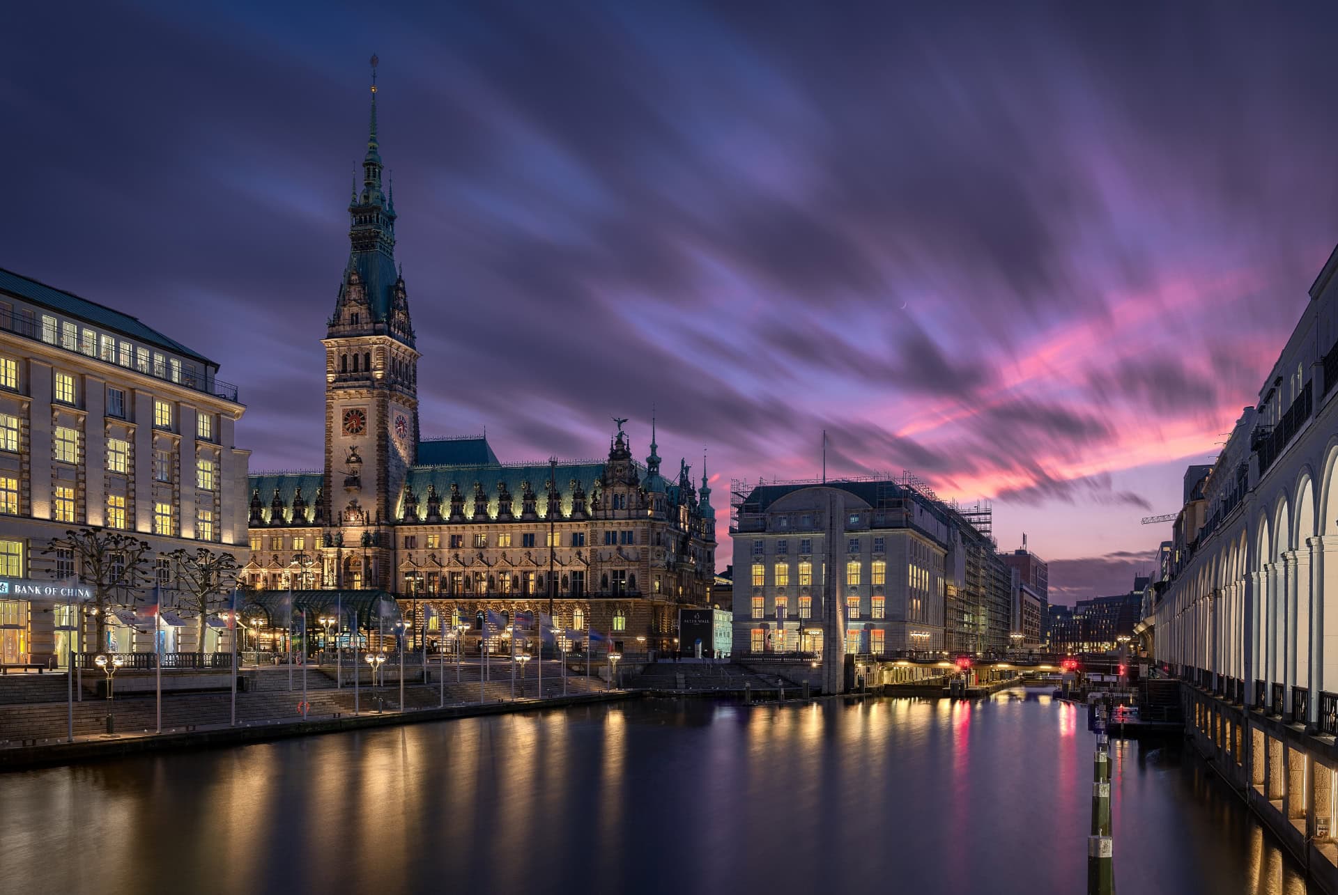 hotel de ville de nuit