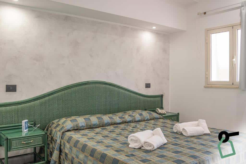 hotiday cefalu mazzaforno dormir