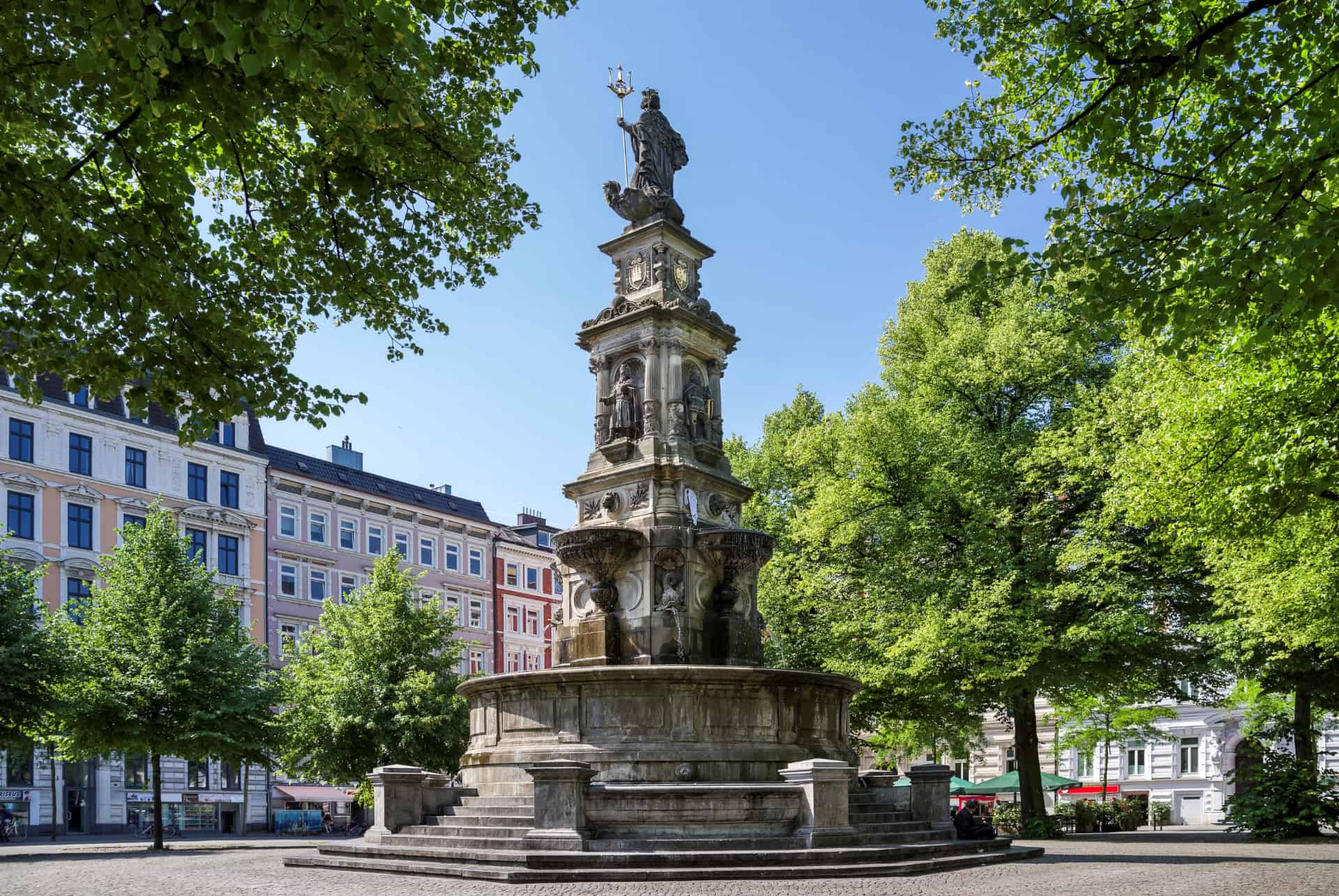 place du quartier saint george