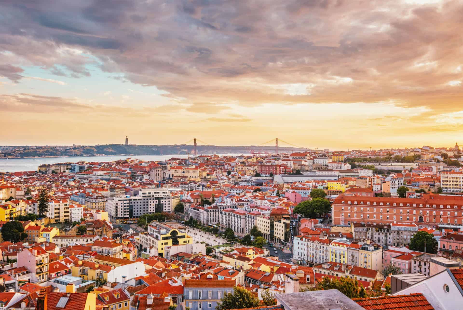 lisbonne depuis le point de vue miradouro