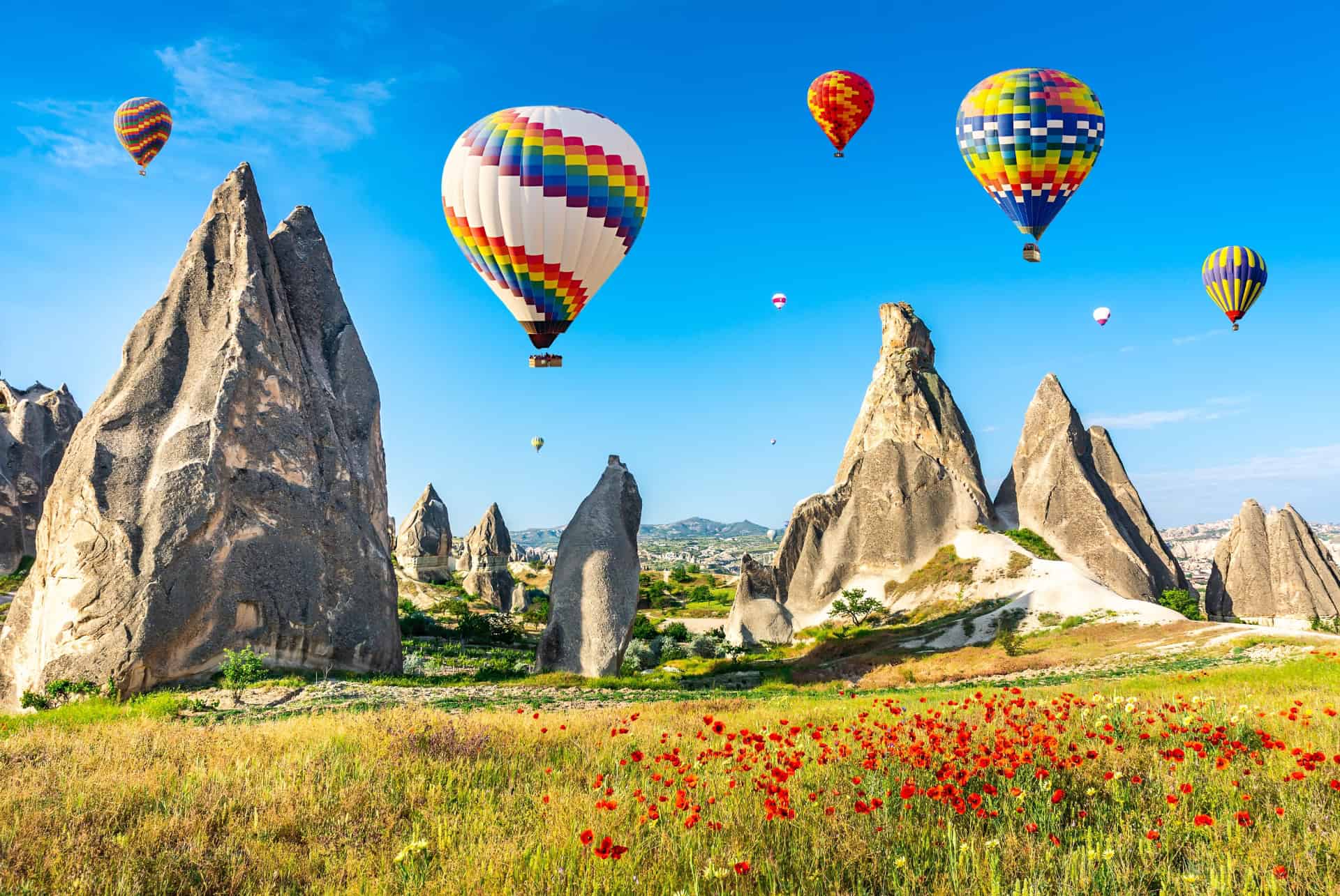 que faire en cappadoce paysage avec des montgolfieres