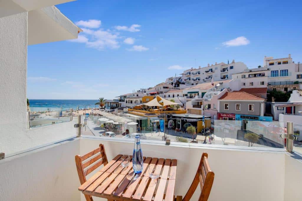 hotel carvoeiro plaza road trip algarve