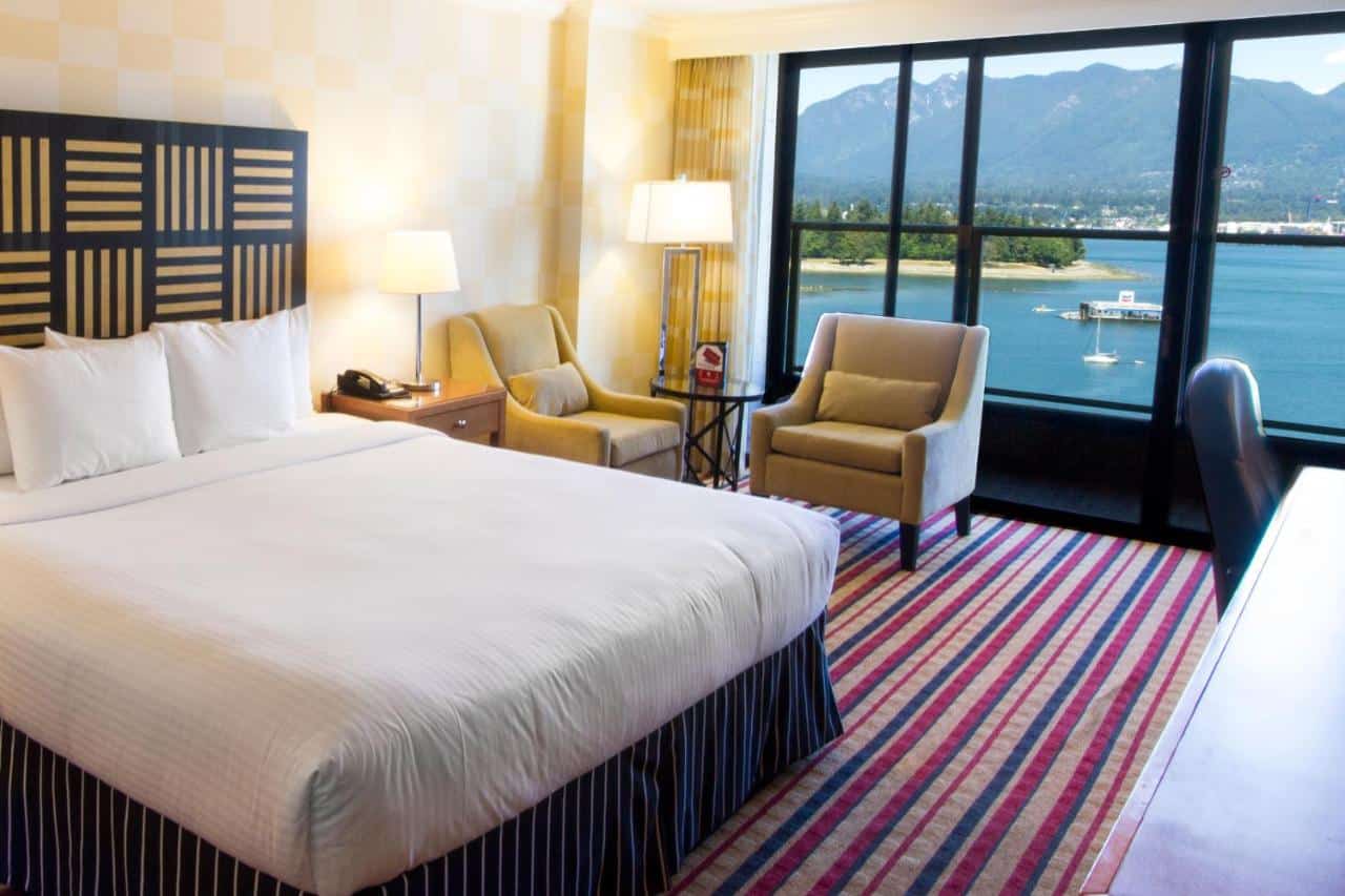 pinnacle hotel harbourfront