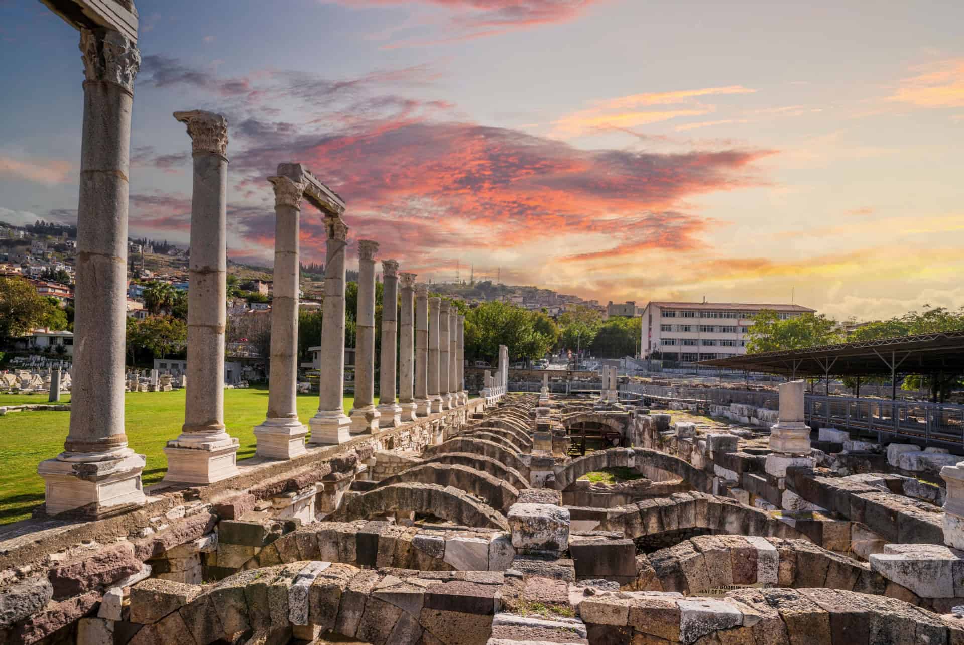 agora de smyrne