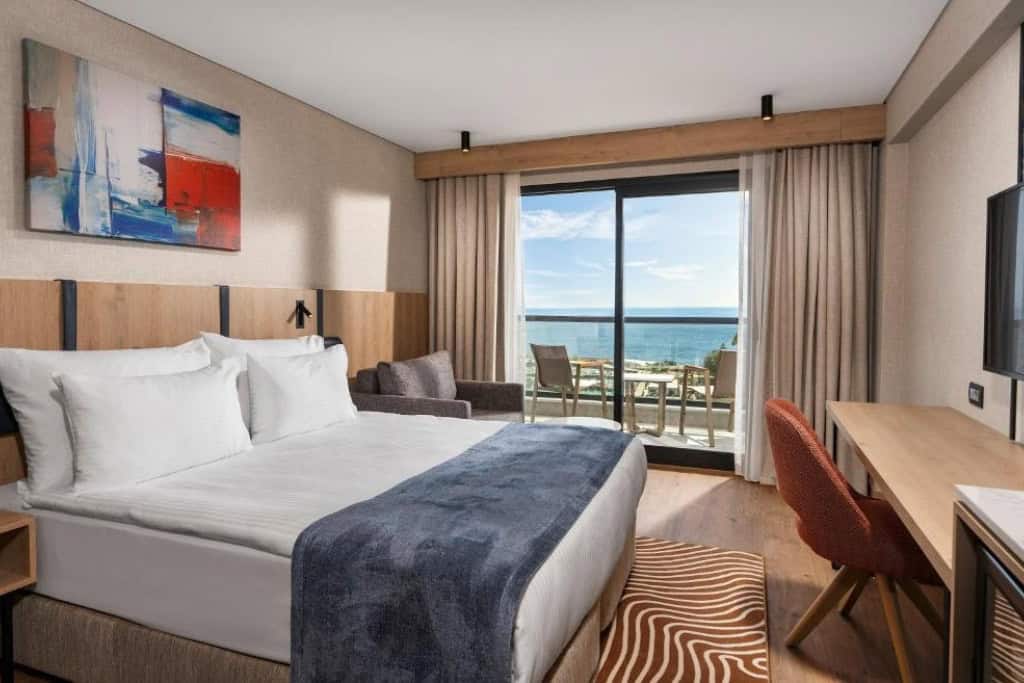 elite world kusadasi