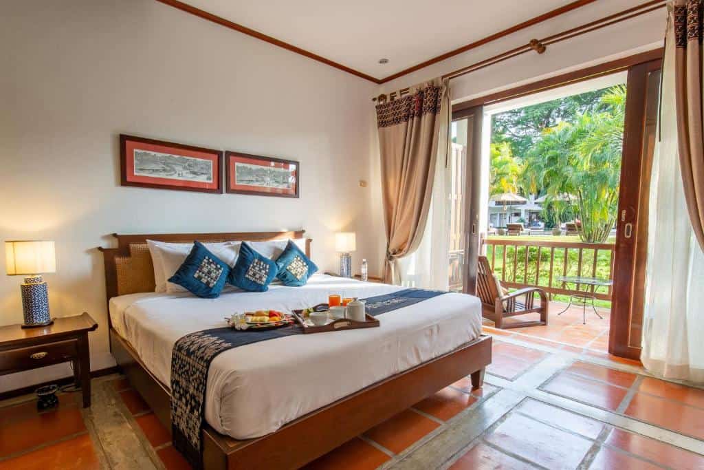 riverside boutique resort dormir laos