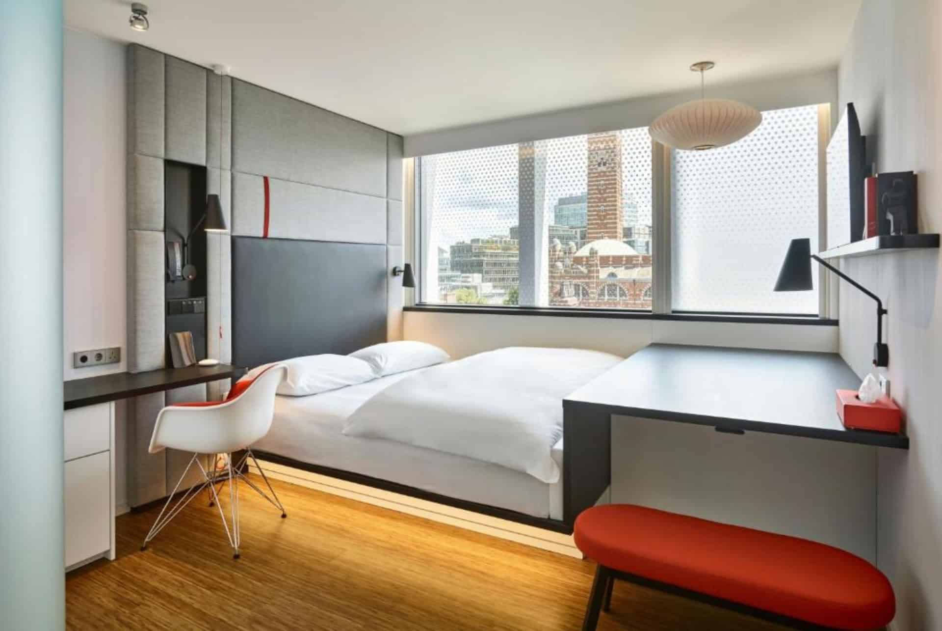 hotel citizenm london victoria station