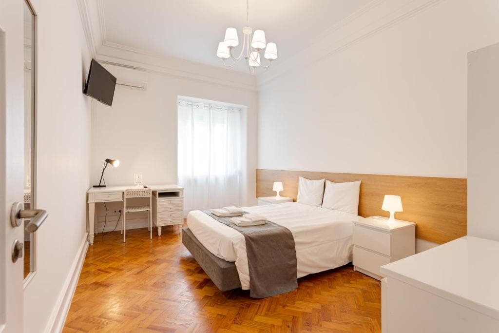 home out rooms & apartments