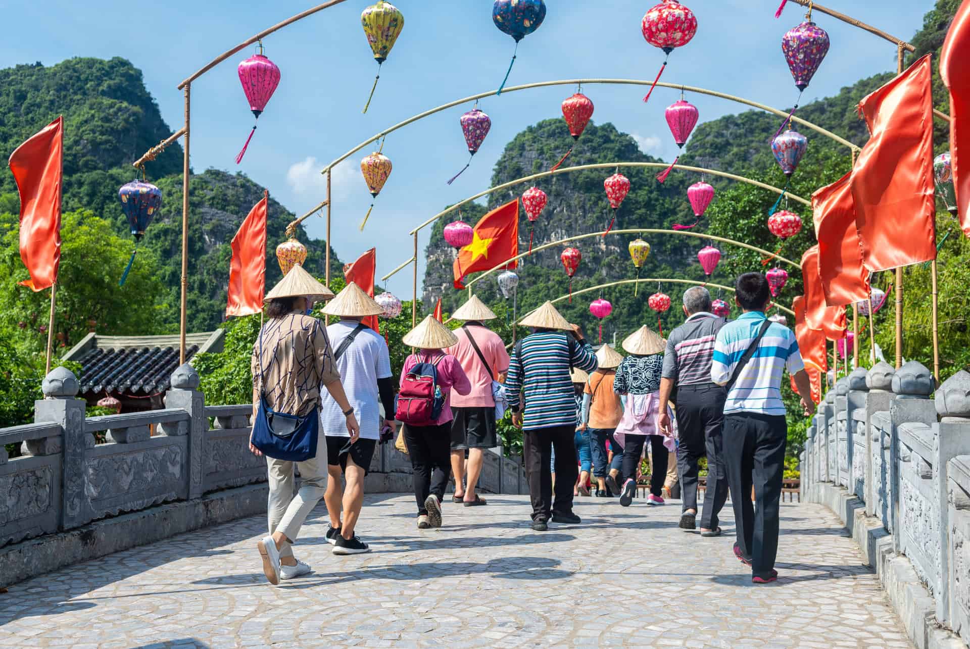 touristes au vietnam en mars