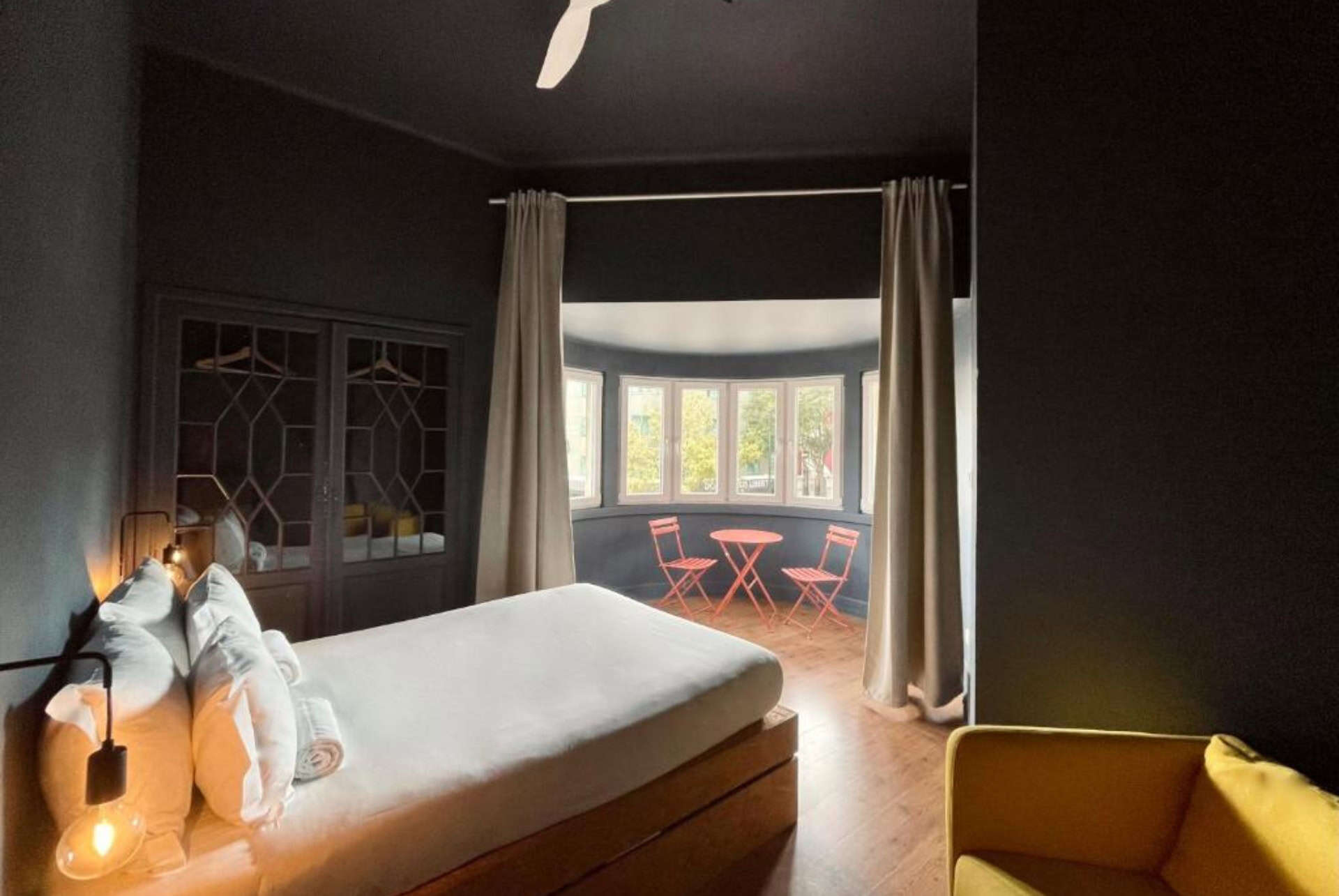 avenue hostel and suites