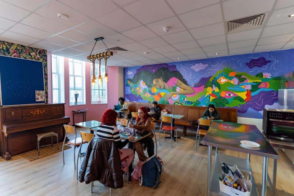 hostelle women only londres salon commun