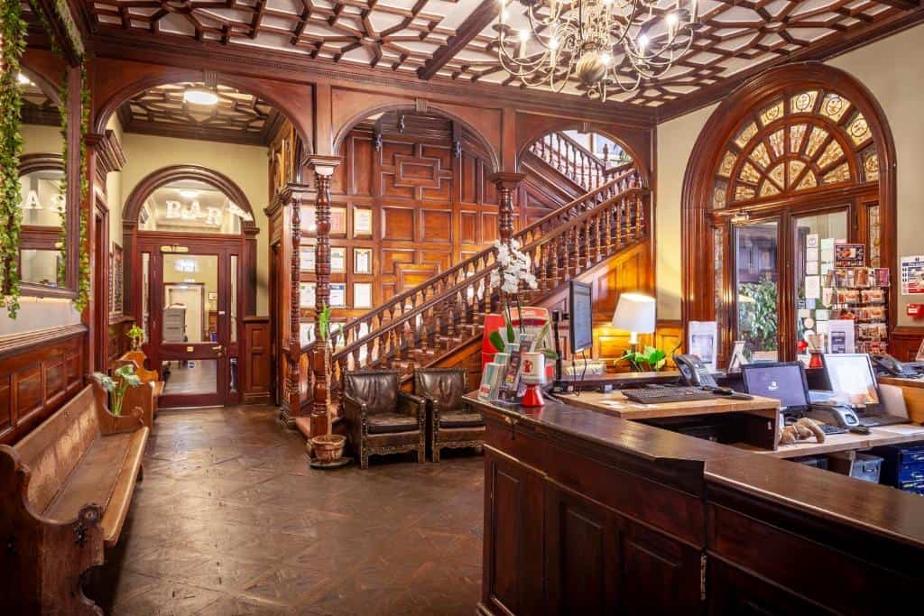 palmers lodge swiss cottage