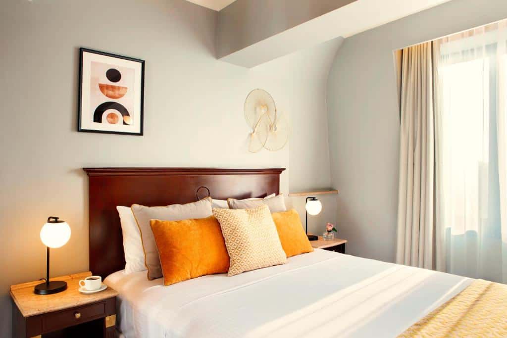 zeus essence bucarest chambre