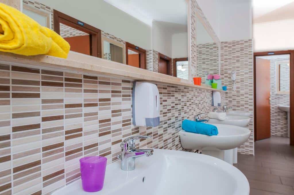 budget rooms des arts rome